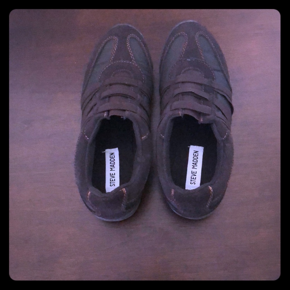Steve Madden slip ons